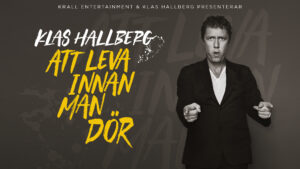 Klas Hallberg med showens titel bredvid.